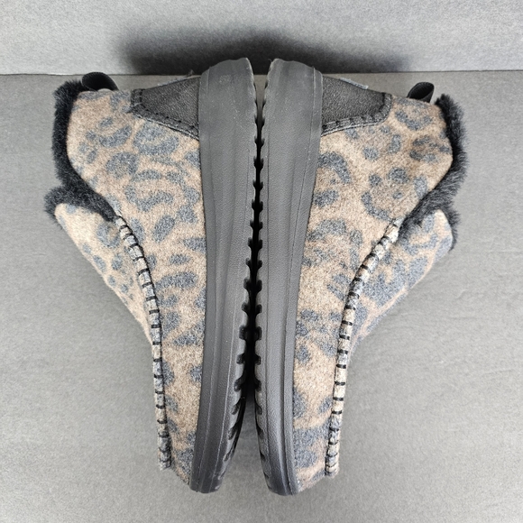Hey Dude Women's Denny Leopard Print Faux Fur Bootie 7 - Picture 7 of 11